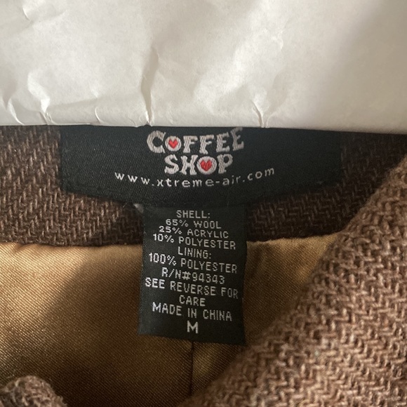 Lovely Medium Coffee-Brown Wool Coat.  Soft-Slub, Satin-Lined, Minimal Pilling - Picture 4 of 6